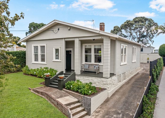 Free property data for 13 Shackleton Road, Mount Eden, Auckland homes