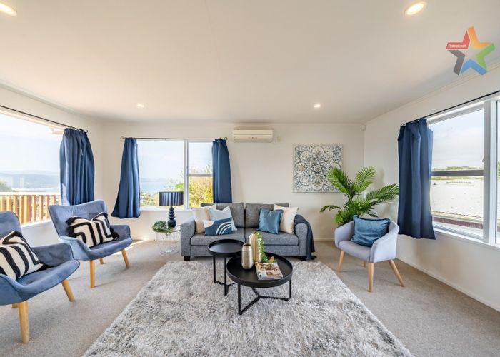 For sale 29 Oakleigh Street, Maungaraki, Lower Hutt, Wellington