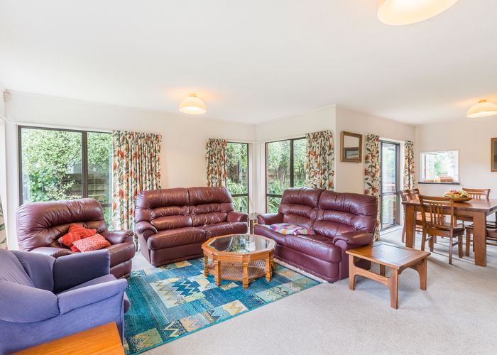 Free property data for 7 Runanga Grove, Waikanae homes.co.nz