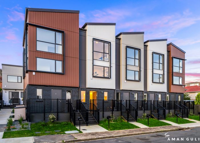 For sale 3/27 Britton Avenue, Mount Roskill, Auckland City, Auckland