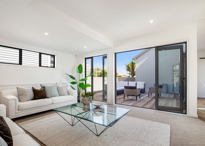 For sale 2/110 Bayswater Avenue, Bayswater, North Shore City