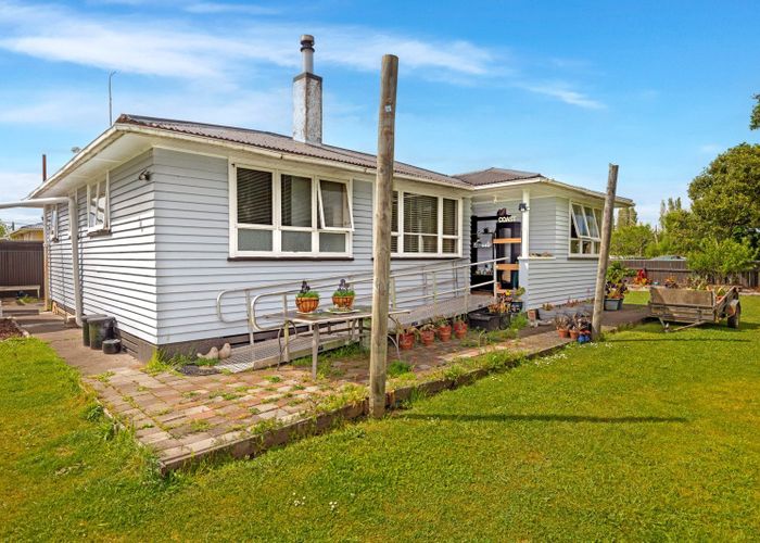 For sale 35 Monkhouse Street, Tolaga Bay, Gisborne, Gisborne homes