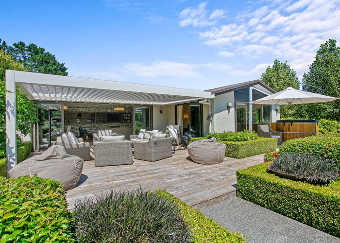 For sale 36 Manutahi Road, Hillsborough, New Plymouth, Taranaki