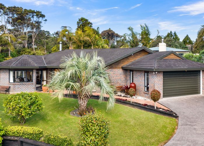 Free property data for 184 Cliff View Drive, Green Bay, Auckland