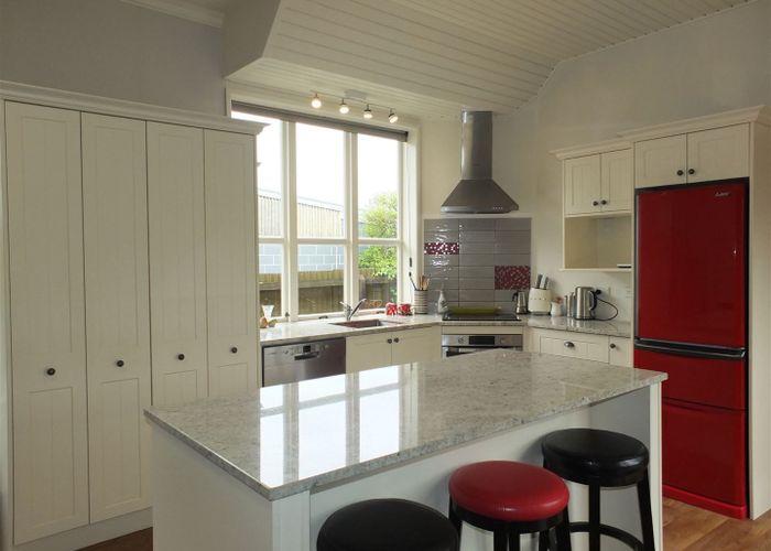 Free property data for 42 Maltby Avenue, West End, Timaru homes.co.nz