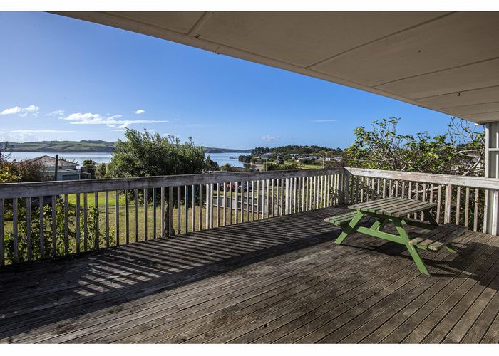 Free property data for 15 Padget Lane, Tinopai homes.co.nz