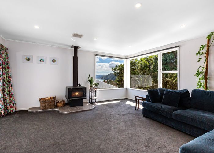 Recently sold 50 Rawhiti Road, Pukerua Bay, Porirua homes.co.nz