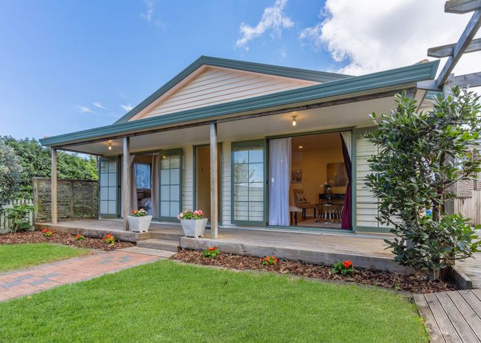 Free property data for 56 Hamlin Road, Mount Wellington, Auckland homes.co.nz