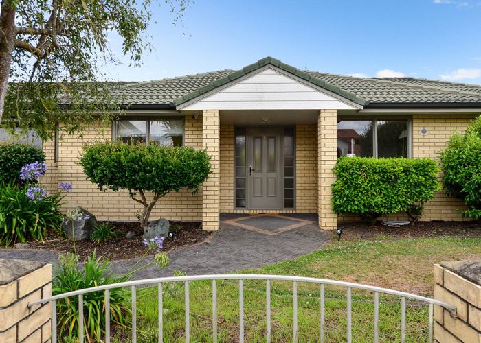 For sale 18 Glen Cree Avenue, Rototuna, Hamilton, Waikato homes.co.nz