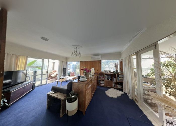 For rent 22 Pukerua Beach Road, Pukerua Bay, Porirua, Wellington