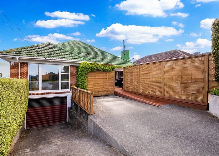 Free property data for 87 Carlton Street, Hillsborough, Auckland homes.co.nz