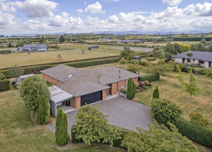 Free property data for 84 Stott Drive, Darfield homes.co.nz
