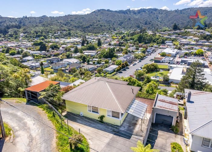 Free property data for 30 Logie Street, Stokes Valley, Lower Hutt