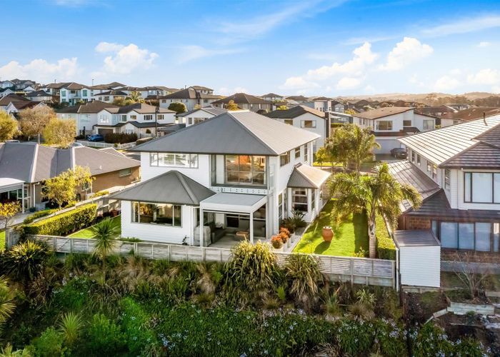 Free property data for 14 Portland Park Road, Silverdale homes.co.nz