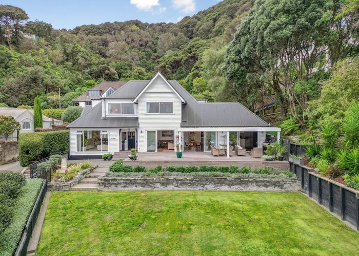 Free property data for 104 Cheviot Road, Lowry Bay, Lower Hutt homes.co.nz