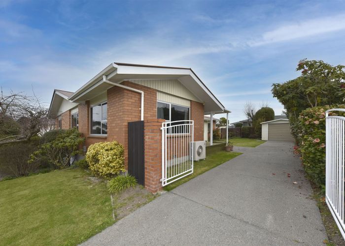 Free property data for 49 Doncaster Street, Sockburn, Christchurch