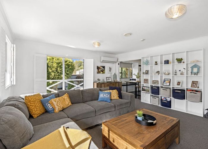 Free property data for 1 Ensors Place, Waikuku Beach, Waikuku Beach