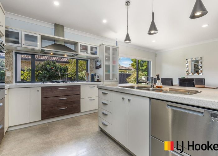 Recently sold 27 Girvan Terrace, Wattle Downs, Auckland homes.co.nz