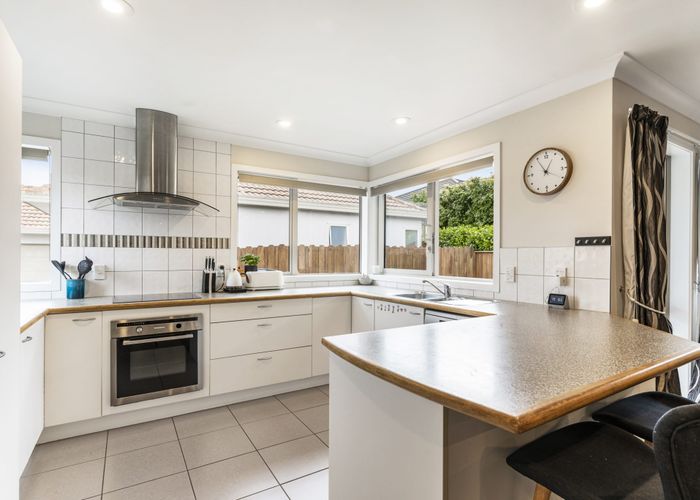 For sale 81D Mirrabooka Avenue, Botany Downs, Manukau City, Auckland