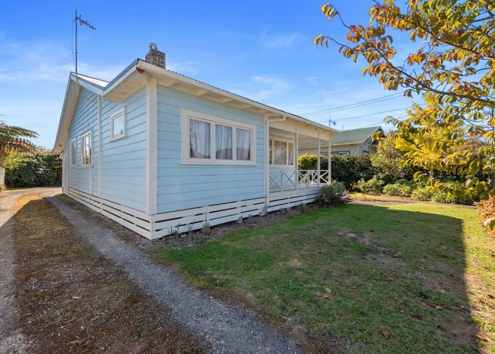 Free property data for 19 Bettina Road, Fairfield, Hamilton homes.co.nz