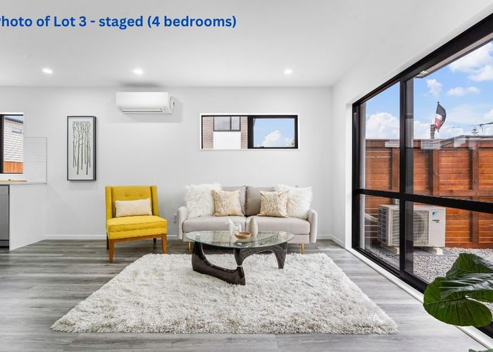 For sale 4/7 Gladfield Lane, Te Atatu Peninsula, Waitakere City