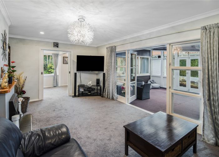 Recently sold 102 Kenmore Street, Newlands, Wellington homes.co.nz