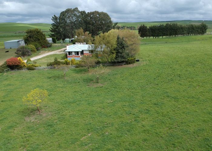 Free property data for 1161 WestonNgapara Road, Elderslie homes.co.nz