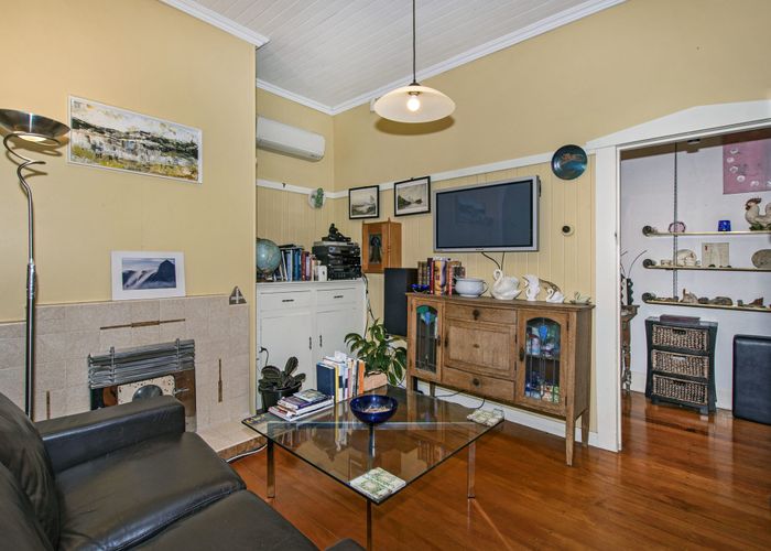 Free property data for 43 Riverside Drive, Riverside, Whangarei homes.co.nz