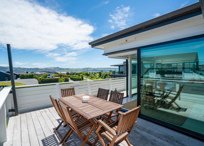 Free property data for 20 Pukenamu Road, Rainbow Point, Taupo homes.co.nz