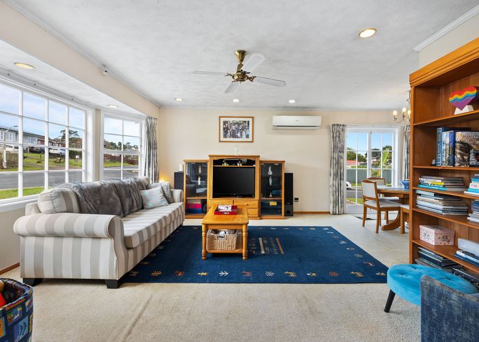 Recently sold 10 Helleur Road, Massey, Auckland homes.co.nz