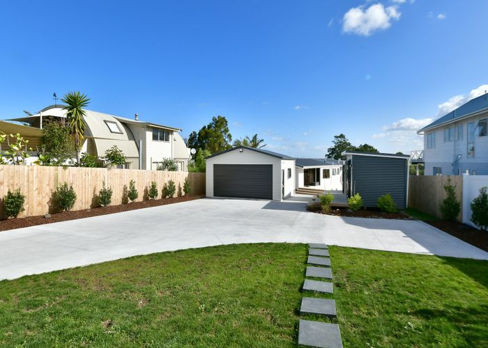 For sale 1389 Whangaparaoa Road, Army Bay, Rodney, Auckland homes.co.nz
