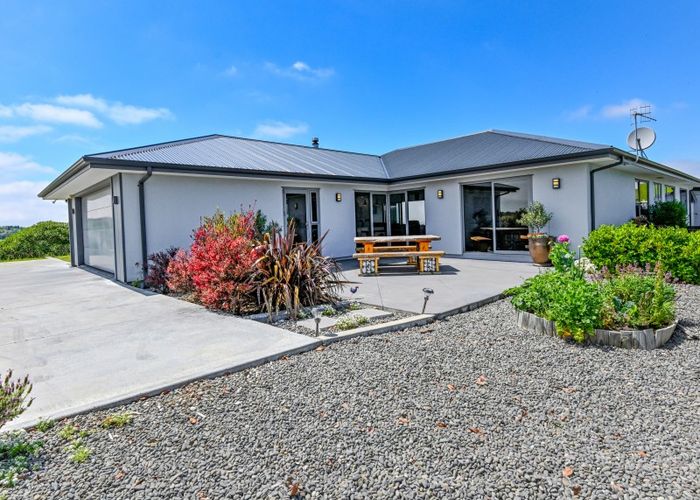 Free property data for 254 Puketapu Road, Taradale, Napier homes.co.nz
