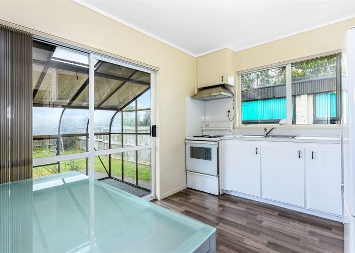 Free property data for 2/69 Hepburn Road, Glendene, Auckland homes.co.nz