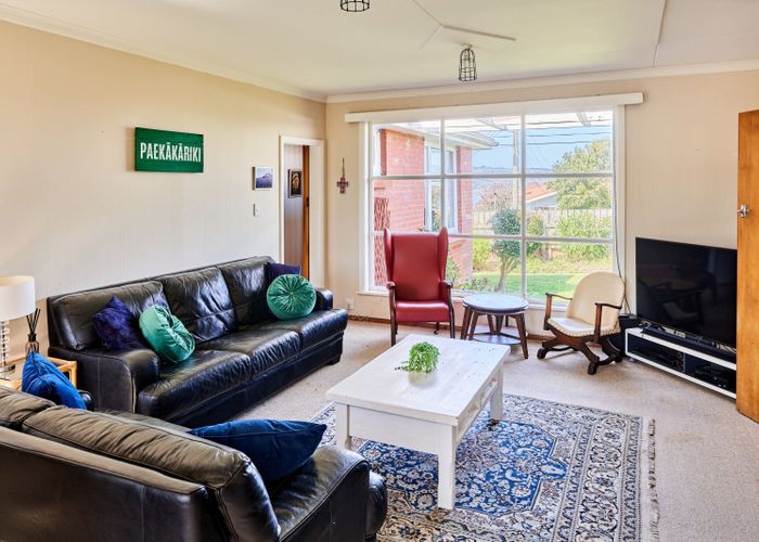 Free property data for 19 Corlett Road, Plimmerton, Porirua homes.co.nz