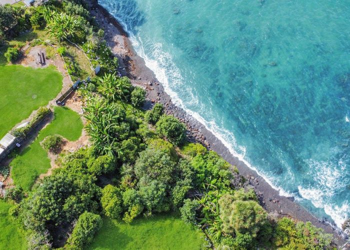 For sale 1E Te Kaha Church Road, Te Kaha, Opotiki, Bay Of Plenty homes.co.nz