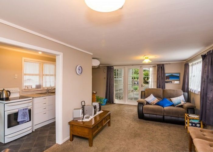 For rent 9 Hall Grove, Ebdentown, Upper Hutt, Wellington homes.co.nz