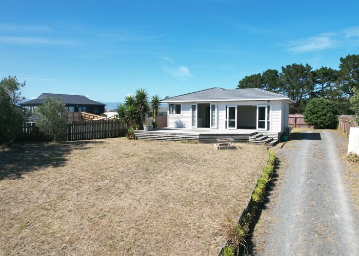 Recently sold 4 Alan Lindsay Avenue, Waitarere Beach, Levin homes.co.nz