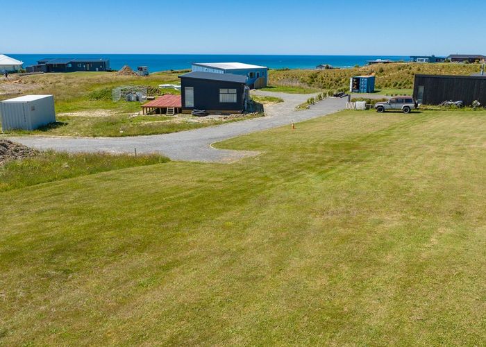 For sale 3 Knoyle Road, Riversdale Beach, Masterton, Wellington