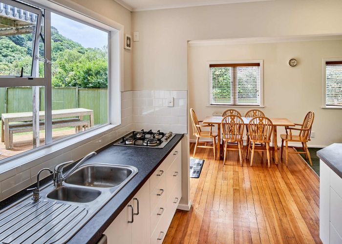 Recently sold 72 Rawhiti Road, Pukerua Bay, Porirua homes.co.nz