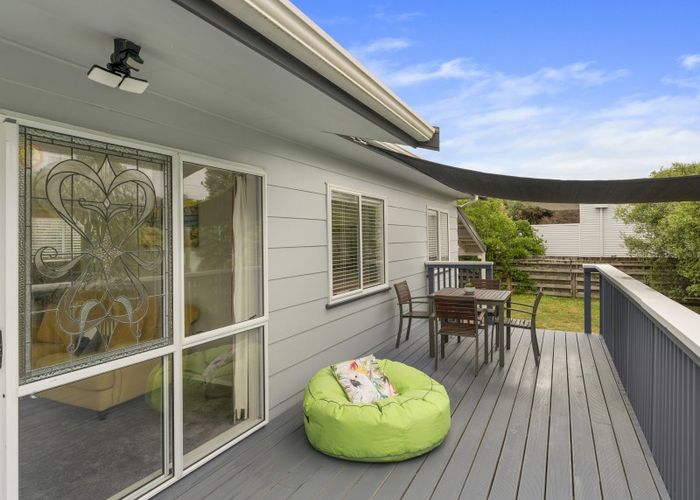 Free property data for 50 Paetawa Road, Peka Peka homes.co.nz