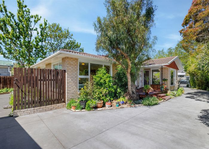 Free property data for 18 Laing Crescent, Heathcote Valley