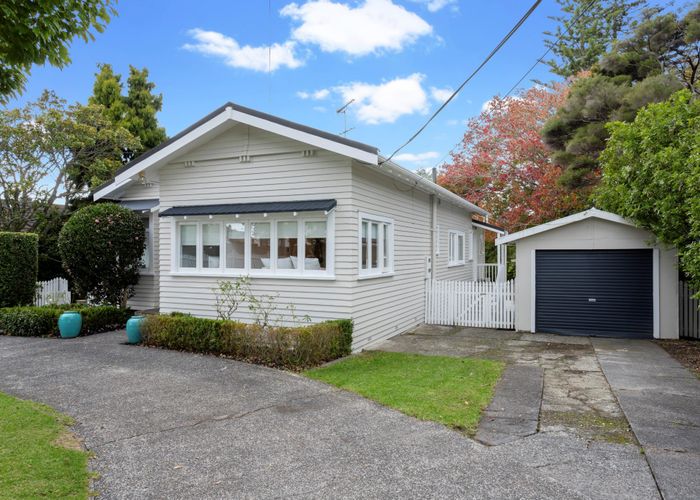 For sale 5 Roland Road, Greenhithe, North Shore City, Auckland homes.co.nz