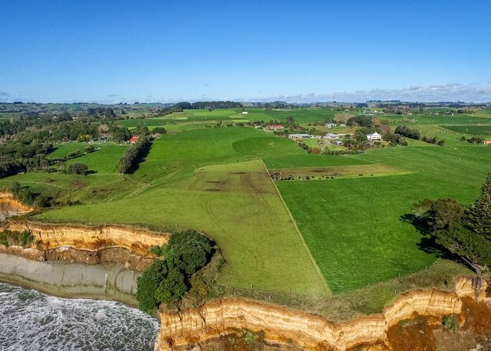 For sale 1119 Main North Road, Onaero, New Plymouth, Taranaki homes