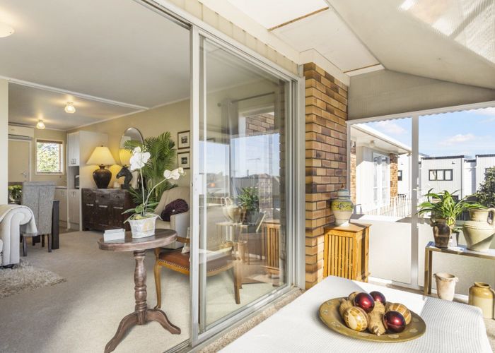 Free property data for 2/53 Trafalgar Street, Onehunga, Auckland