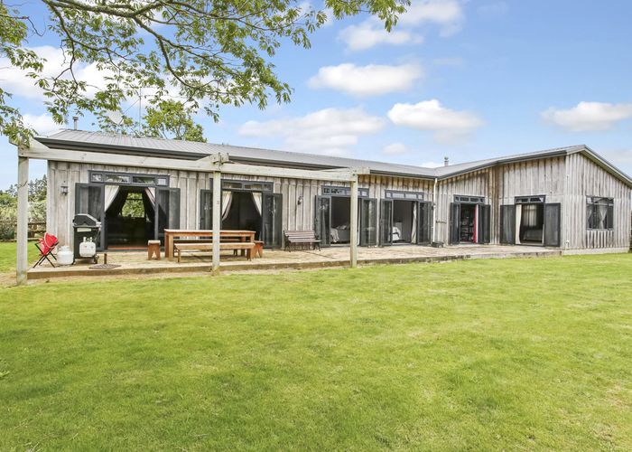 Free property data for 221 Dominion Road, Tuakau, Tuakau homes.co.nz