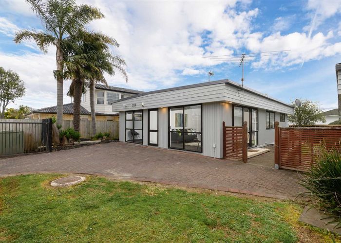 For rent 323 Bucklands Beach Road, Bucklands Beach, Manukau City, Auckland homes.co.nz