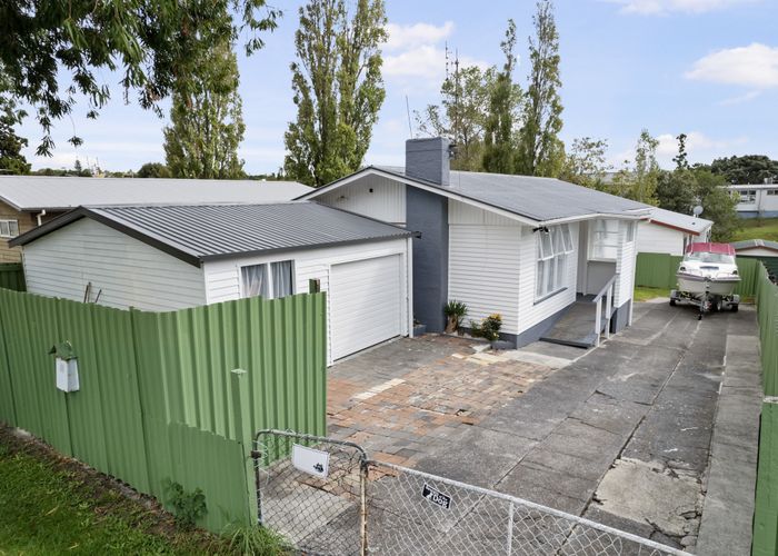 Free property data for 10 Ennis Avenue, Pakuranga Heights, Auckland