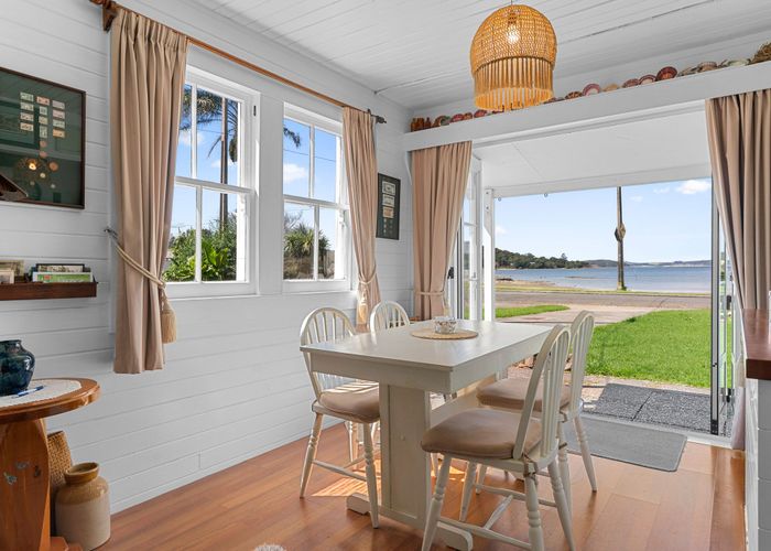 Free property data for 32 Komiti Road, Tinopai homes.co.nz