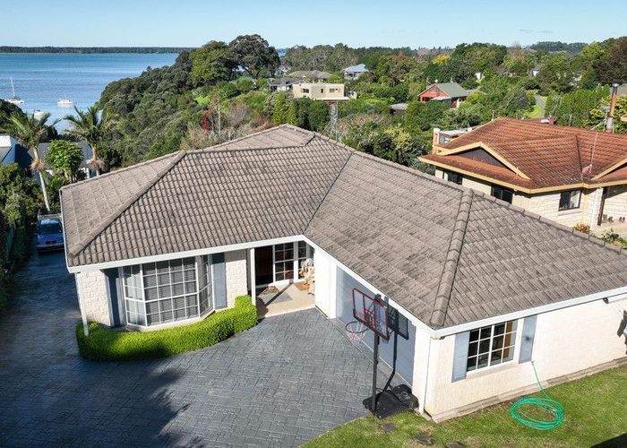 For sale 236 Tanners Point Road, Tanners Point, Western Bay Of Plenty