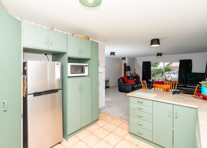 Free property data for 29/4 Admiral Crescent, Flagstaff, Hamilton